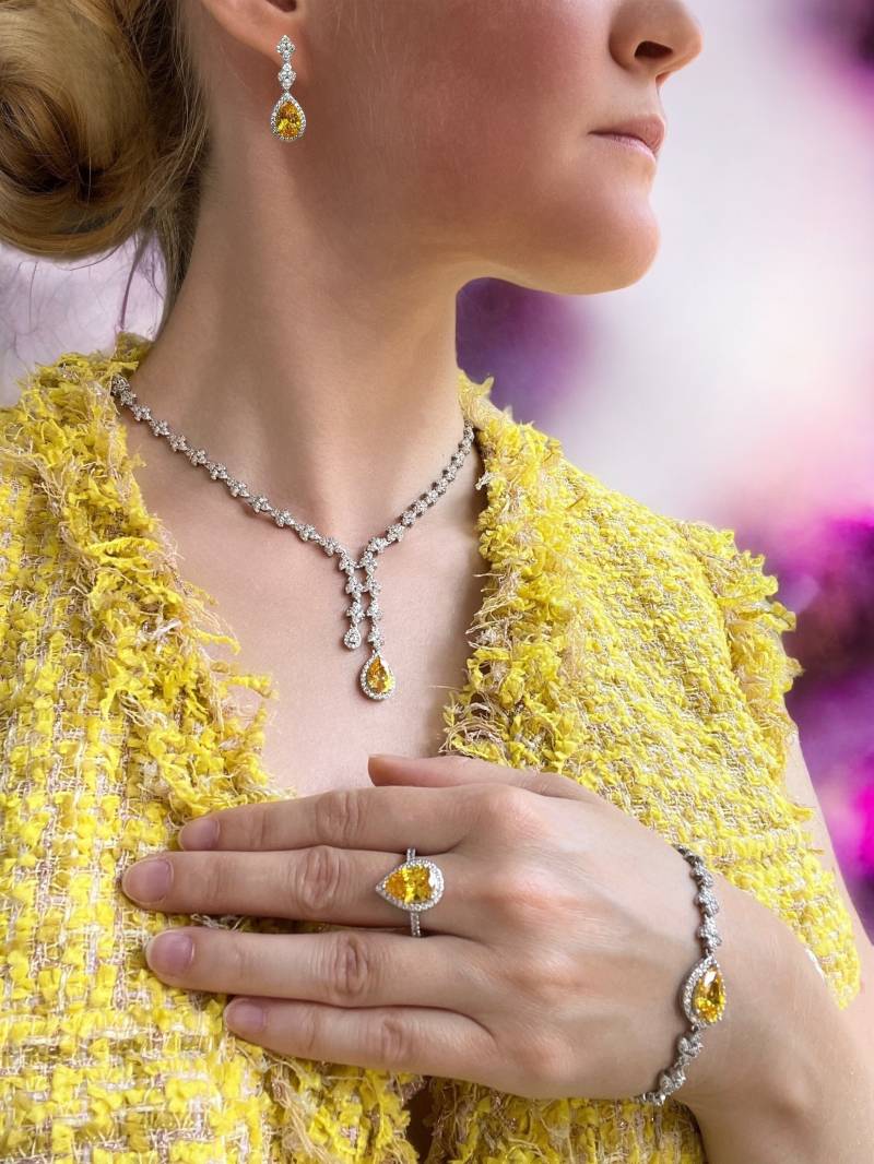 Gelbe Birne Geschliffene Kristall Schmuck Set Platin Messing Halskette, Ohrringe, Armband, Ring von QueenNecklace