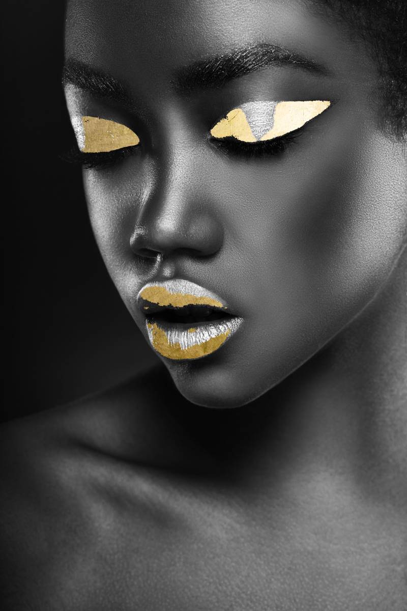 queence Acrylglasbild "Bastet" Bilder von Frauen  Fashion  Frau  Gemälde  Magazincover  Mode  Modern 1 Stk. tlg. von Hand eingearbeitete Blattgold Applikationen von Queence