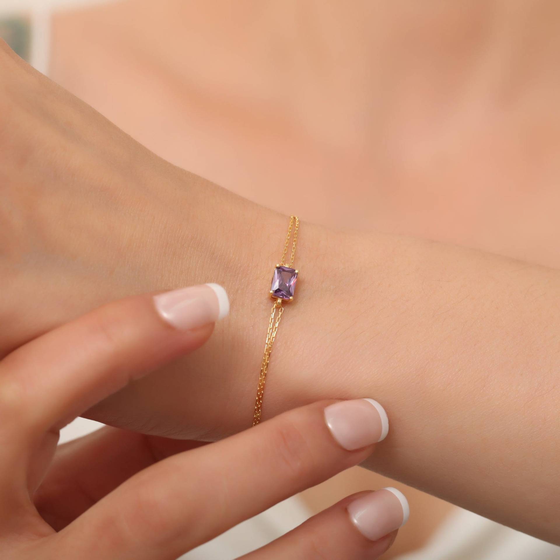 Amethyst Rechteckiges 14K Massivgoldarmband, Zierliches Gold, Februar Geburtsstein, Baguette-Amethyst-Armband, Perfektes Geschenk Zum Muttertag von QueenjewelryTurkey