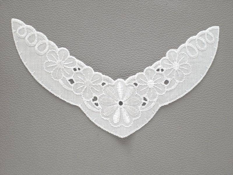 Kleiner Spitzeneinsatz Einsatzspitze Spitzenapplikation Applikation von QueenofGarbage