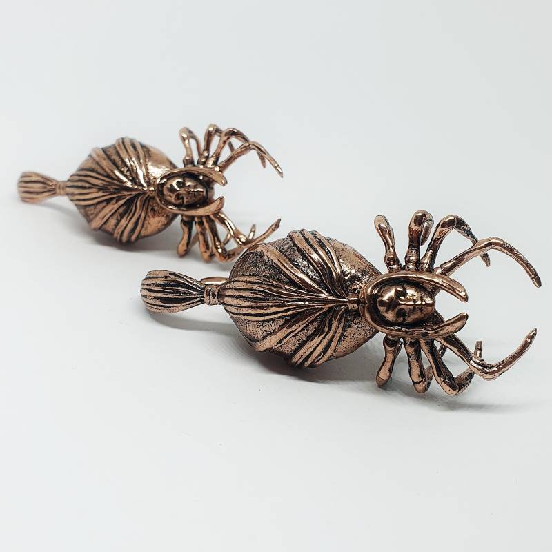 Kumo-Onna Spiderqueen Earweights Kumo-Onna Spiderqueen Earweights von QueenoftheAshes