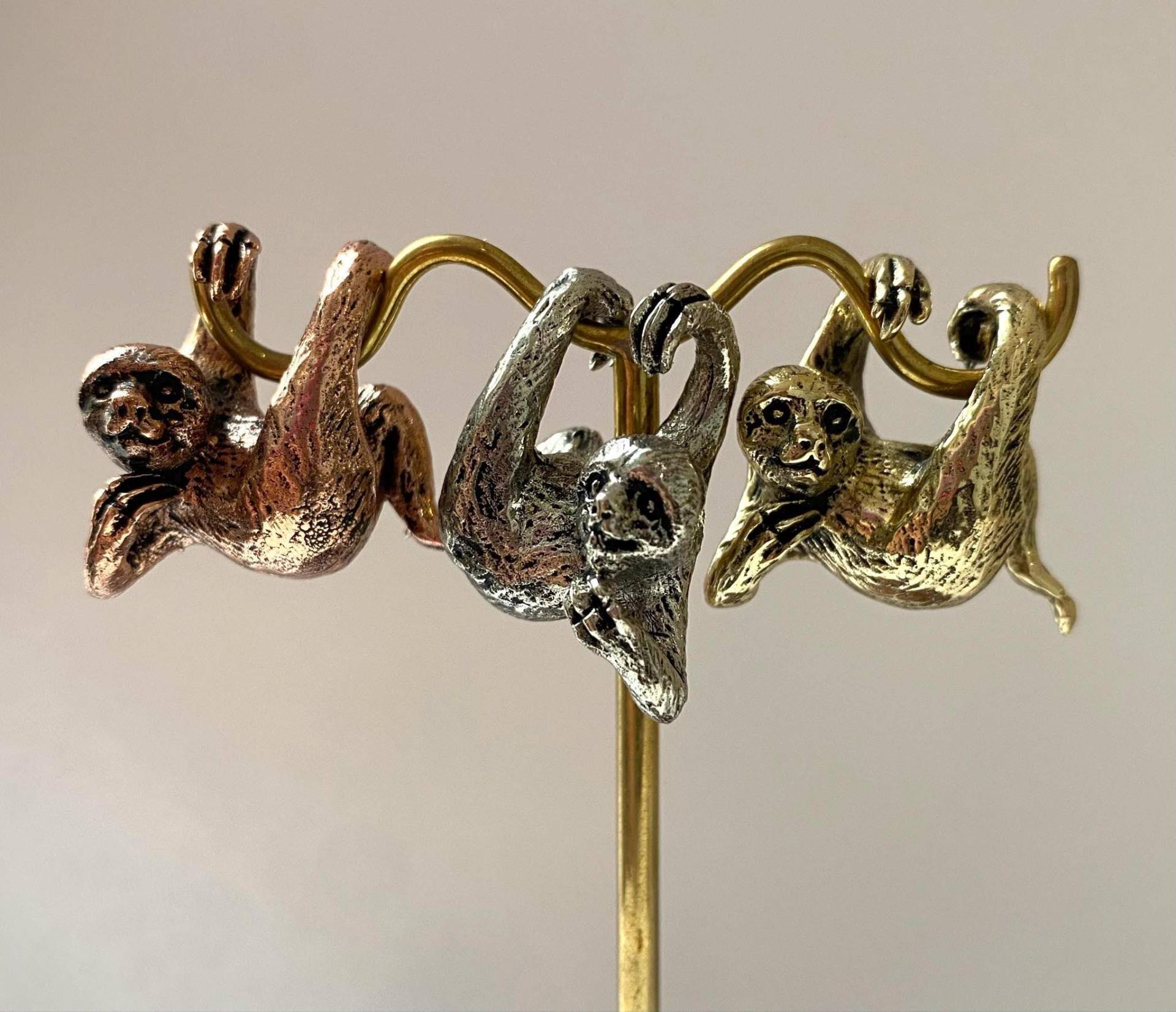 Sloth Earweights Sloth Earweights von QueenoftheAshes