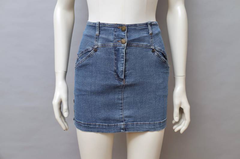 1990Er Jahre Plein Sud Blauer Stretch Jeans Mini Rock - Small/Medium von QuerelleDesFemmes