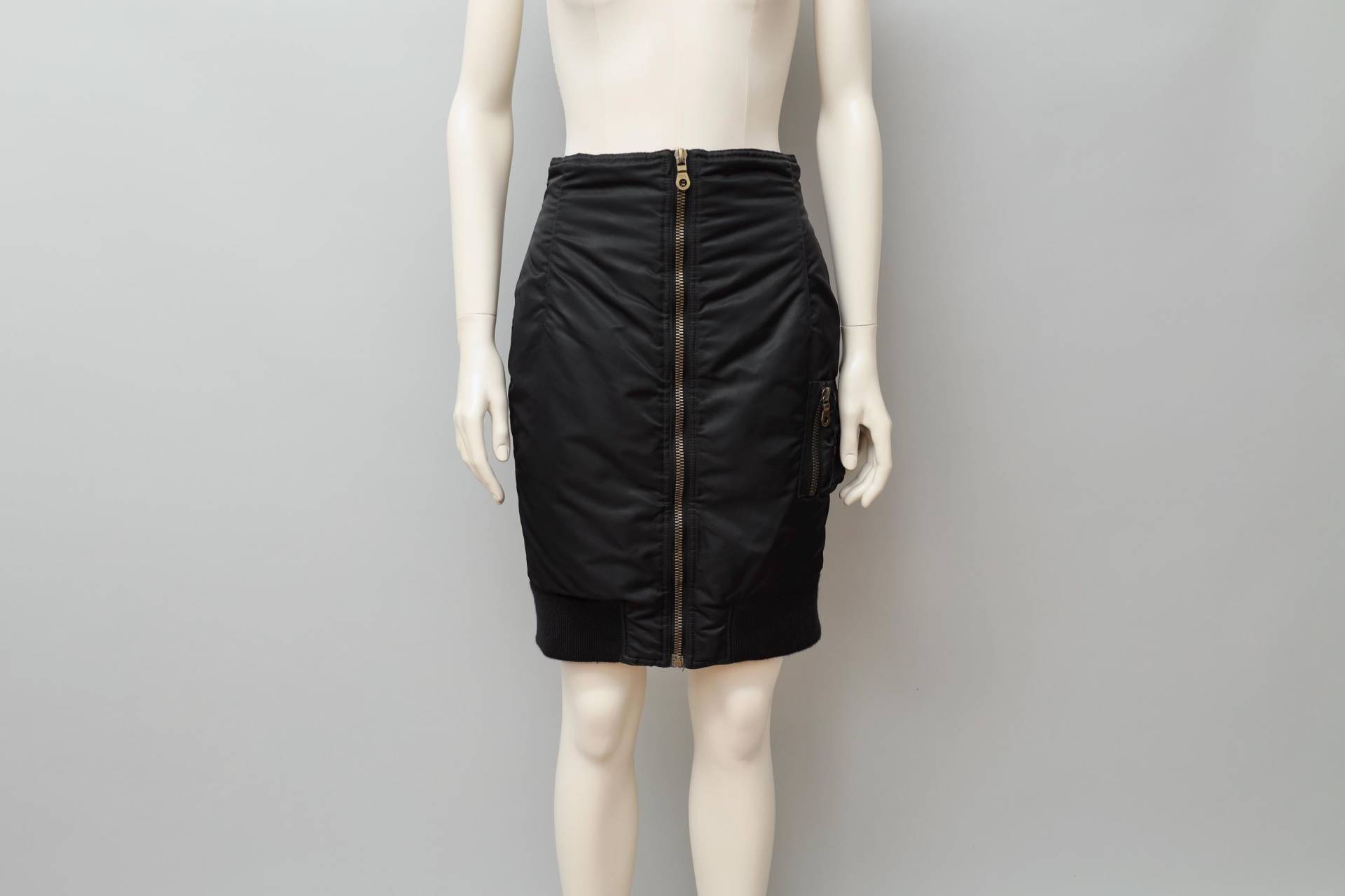 H/W 1988 Junior Gaultier Schwarzer Ma-1 Bomberjackenrock - Medium von QuerelleDesFemmes