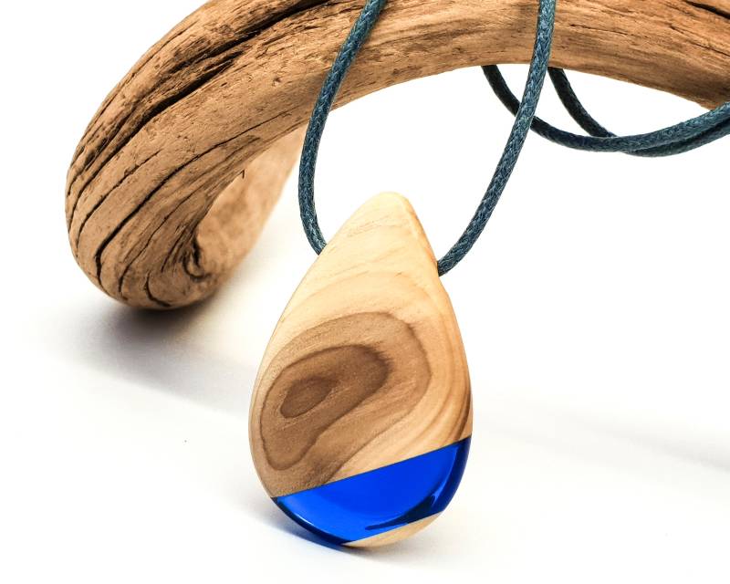 Ahorn Und Blau Harz Anhänger Mit Verstellbaren Wachsband/Teardrop Geformt Natürliche Schmuck Holz Schmuck Ahorn Und Blau Harz Anhänger Mit Verstellbaren Wachsband/Teardrop Geformt Natürliche Schmuck Holz Schmuck von QueseraPL