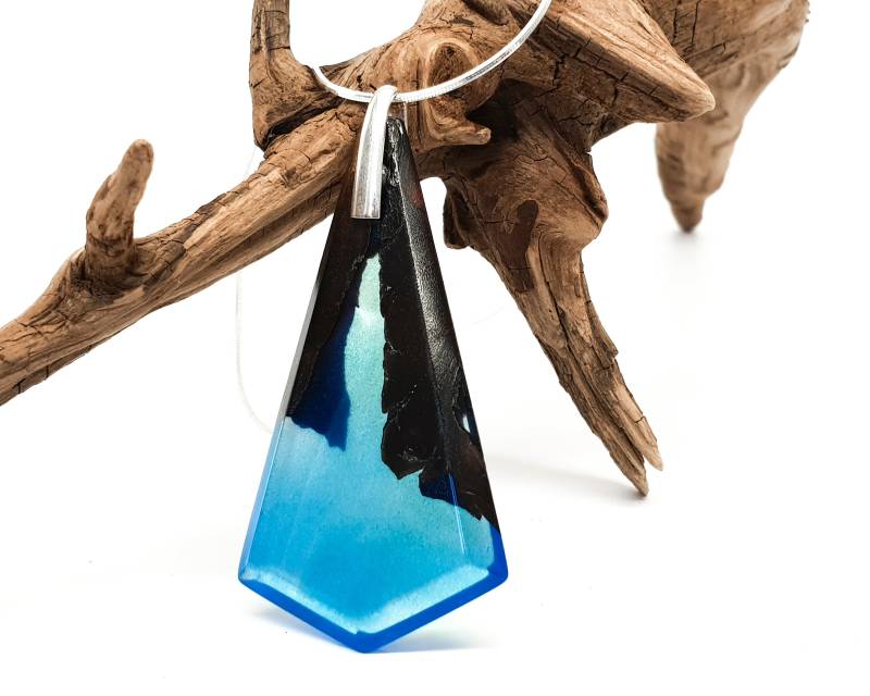 Holz Und Blauen Harz-Anhänger Mit Verstellbaren Schlangenkette/Dreieckanhänger Holz-Harz-Anhänger Schmuck Holz Und Blauen Harz-Anhänger Mit Verstellbaren Schlangenkette/Dreieckanhänger Holz-Harz-Anhänger Schmuck von QueseraPL
