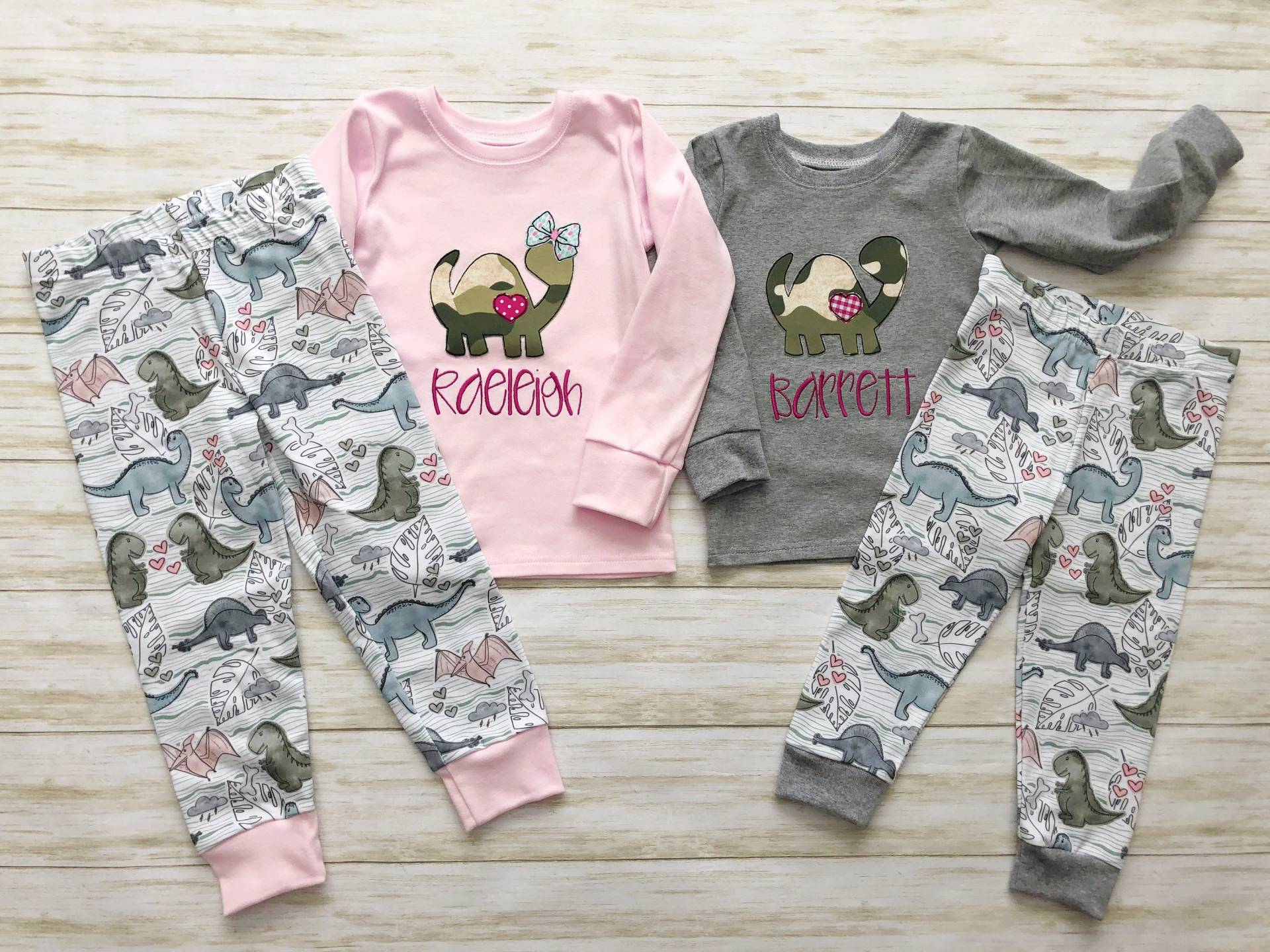 Kinder Valentinstag Pyjamas, Dinosaurier Pjs Für Jungen Mädchen Baby Kleinkind Passende Geschwister Geschenk von QuickStitchNmore