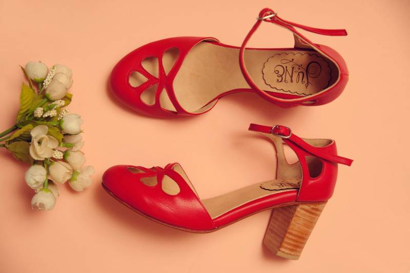 Schlussverkauf. Cherry Pie - Handgefertigte Mary Jane Damenschuhe in Rotem Leder Mit Hohem Absatz Made Argentinien. Grösse 10 von QuieroJune