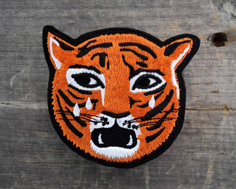 Crying Tiger Aufnäher von QuietTideGoods