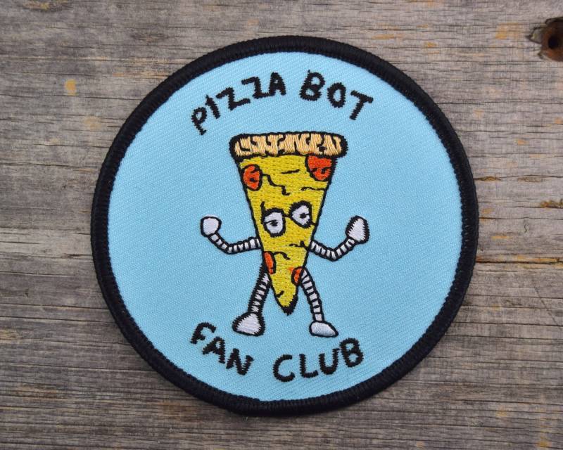 Pizza Bot Fan Club Gestickter Aufnäher | 7, 5 X 7, 5 cm von QuietTideGoods