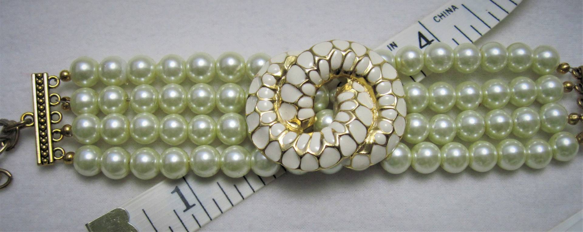 Glas Perle Armband Mit Schwerpunkt Vintage Ohrring Glas Perle Armband Mit Schwerpunkt Vintage Ohrring von QuietWoodsShop