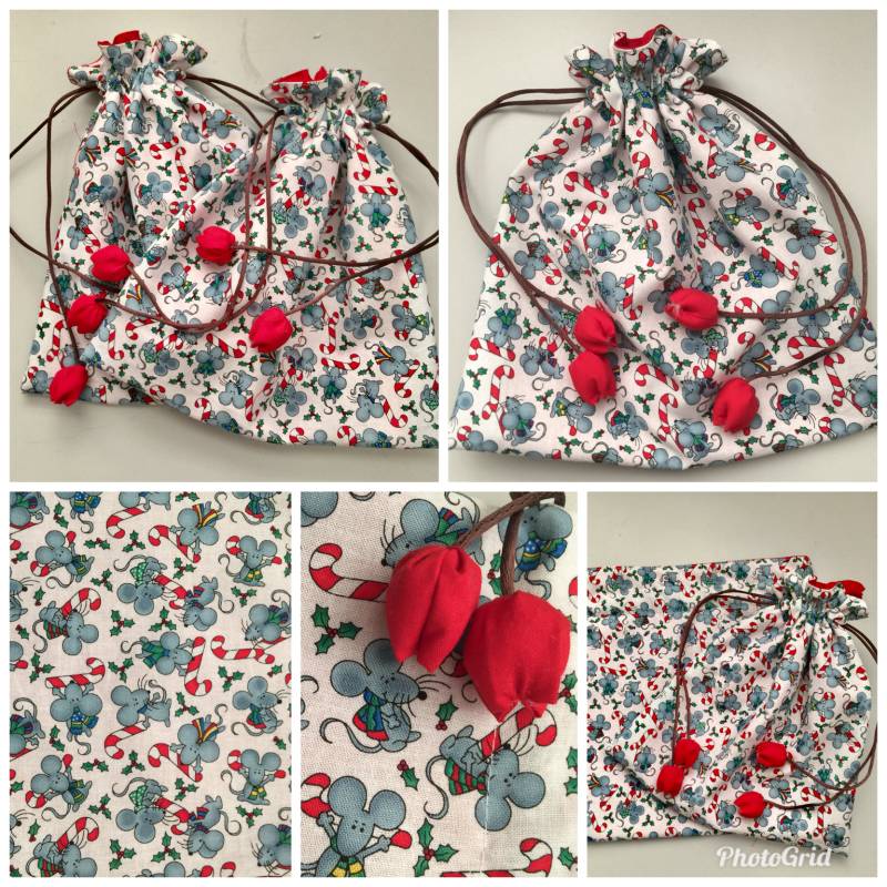 Weihnachten Kordelzug Geschenktasche, Stoff Wiederverwendbare Set Von 2 von QuiltNCrochet