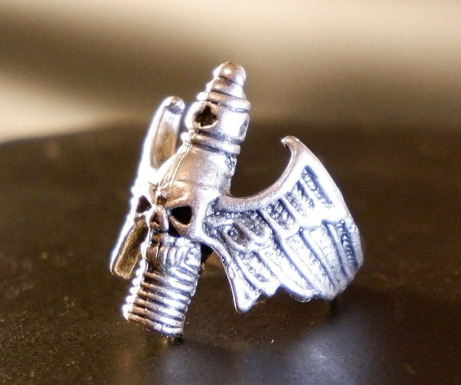 Geflügelter Totenkopf Ring - Ringe Für Männer Totenkopf Ring Für Klaue Gothic Schmuck Totenschädel Herrenring Qd1 von QuipoDesign