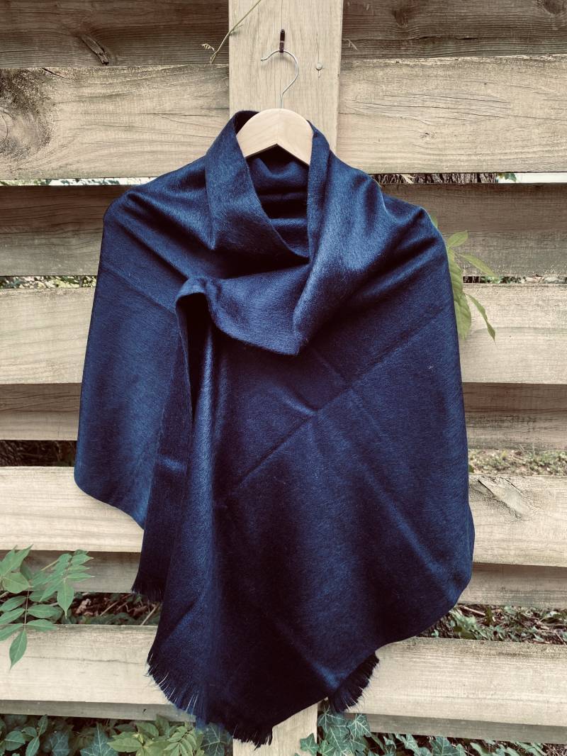 Alpaka Schal Dunkel Marine Blau von Qunuy