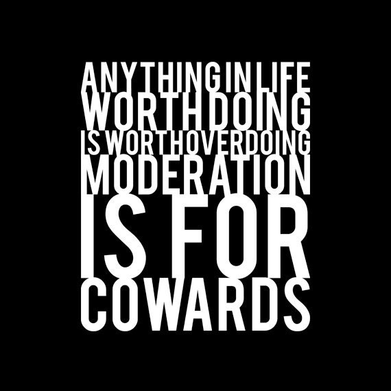 Moderation Ist Für Feige - Tshirt Kostenloser Versand Moderation Ist Für Feige - Tshirt Kostenloser Versand von QuotestoLiveBy