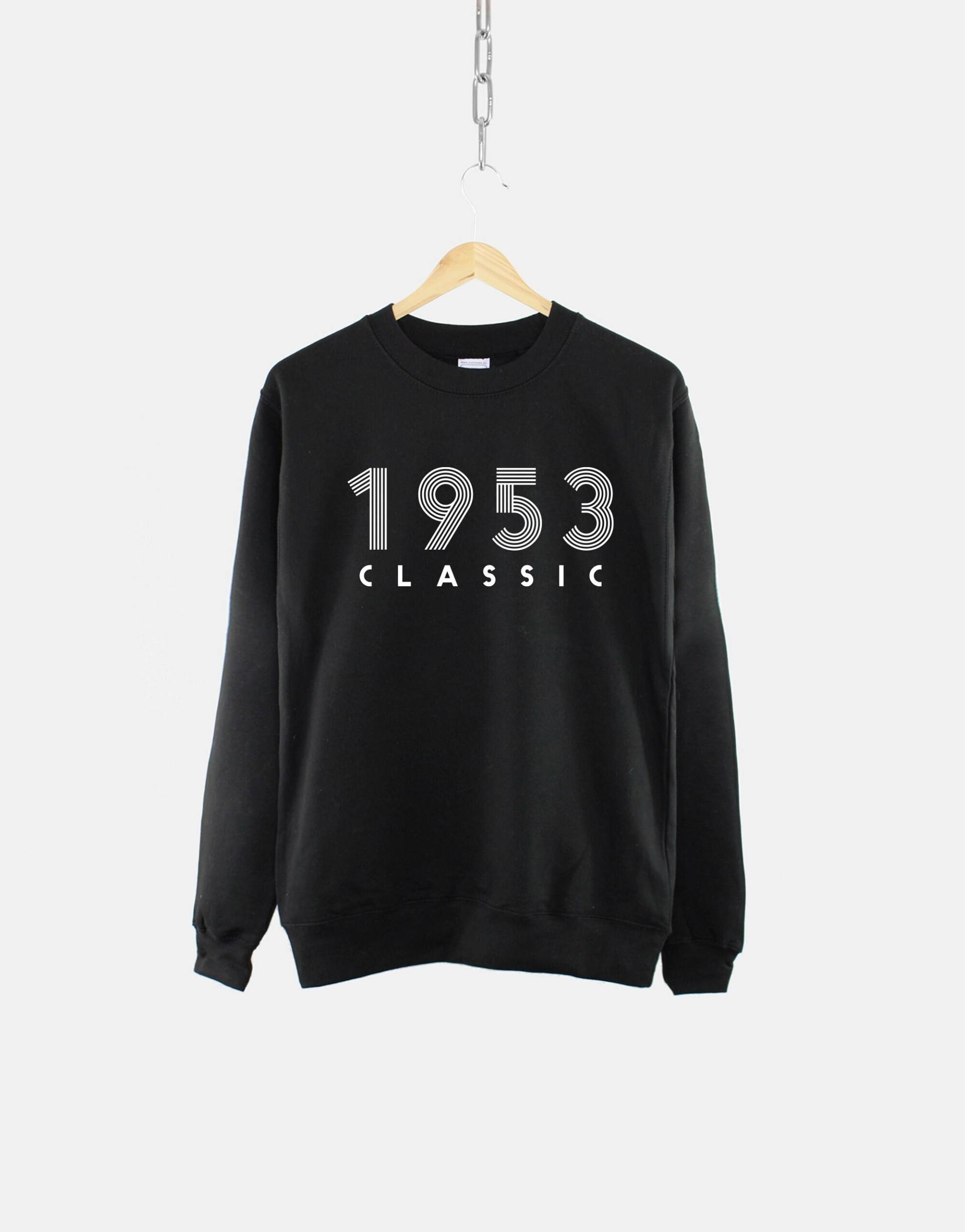 1953 Geburtstag Sweatshirt - Retro 70Th Birthday Sweater Geburtsjahr Zahlen Pullover 1953 Geburtstag Sweatshirt - Retro 70Th Birthday Sweater Geburtsjahr Zahlen Pullover von QuriousShop