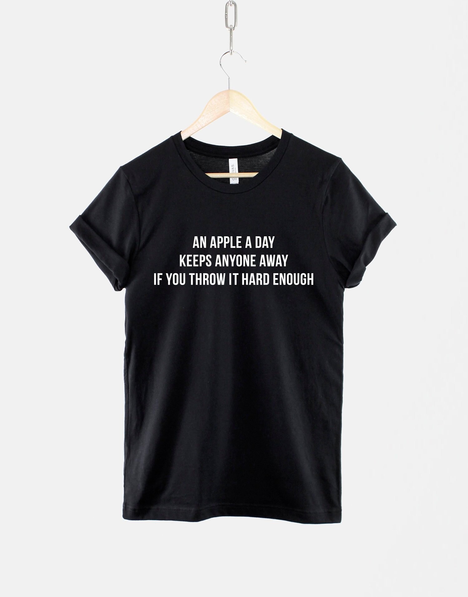 Ein Apfel Am Tag Hält Jeden Fern, Wenn Sie Es Hart Genug Werfen - Antisoziales T-Shirt Lassen Mich in Ruhe Ein Apfel Am Tag Hält Jeden Fern, Wenn Sie Es Hart Genug Werfen - Antisoziales T-Shirt Lassen Mich in Ruhe von QuriousShop