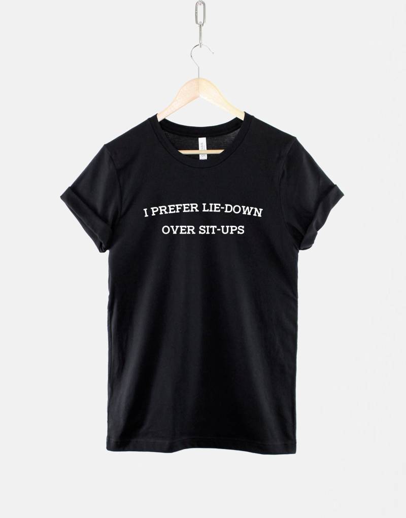 Liegen Over Sit-Ups T-Shirt Weiche Baumwolle Gym Wear | Unisex von QuriousShop