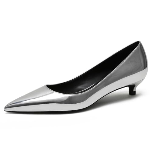 Qynthra Damen Pumps Lackleder 3cm Kitten Heel Spitz Elegant Vielseitig für Büro Hochzeit Feier & Formelle Anlässe,Silber,34 EU von Qynthra