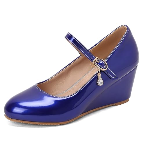 Qynthra Mary Jane Keilabsatz Schuhe aus Lackleder für Damen mit Kristall Anhänger und Knöchelriemen für Hochzeit Party und Formelle Anlässe,Blau,40 EU Qynthra Mary Jane Keilabsatz Schuhe aus Lackleder für Damen mit Kristall Anhänger und Knöchelriemen für Hochzeit Party und Formelle Anlässe,Blau,40 EU von Qynthra
