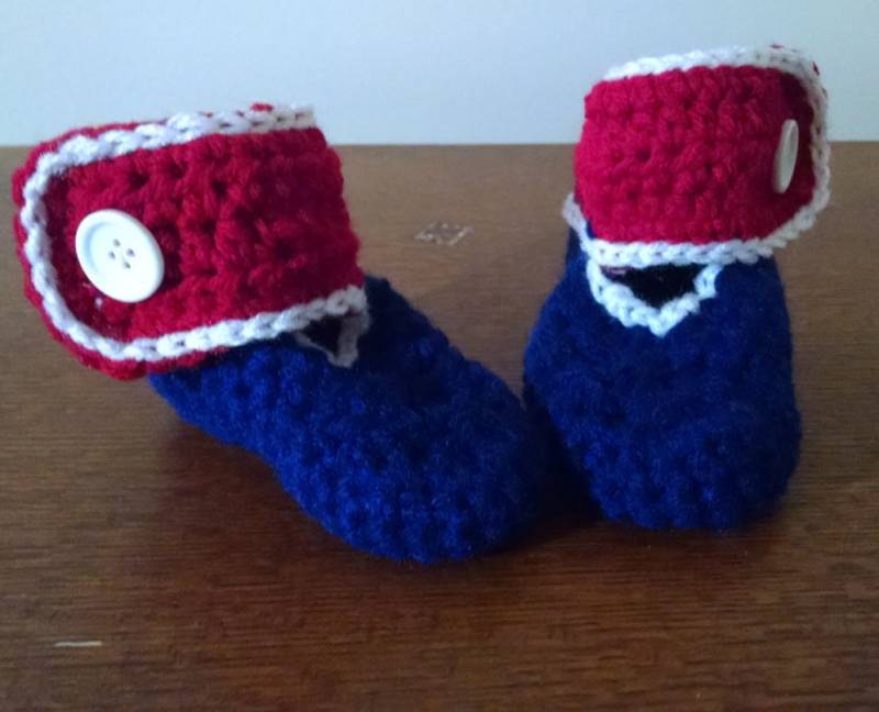 Gehäkelte Baby Booties Für Jungen Oder Mädchen Geschenk Gerade Kontrast Edge Stiefel von RADZCreations