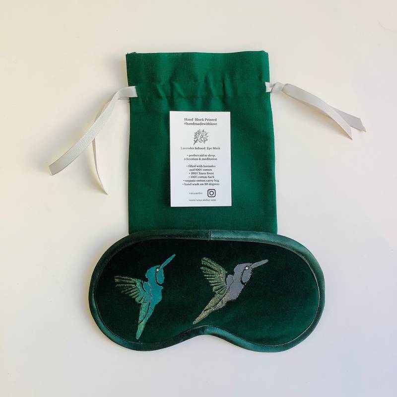 Grüne Samt-Schlafmaske Handgedruckte Kolibris, Mit Lavendel Infundiert Grüne Samt-Schlafmaske Handgedruckte Kolibris, Mit Lavendel Infundiert von RAINAATELIER