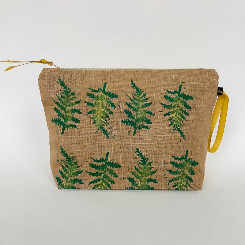 Schminktasche Smaragdgrüne Kulturtasche Mit Farn-Print, Wasserfest Schminktasche Smaragdgrüne Kulturtasche Mit Farn-Print, Wasserfest von RAINAATELIER