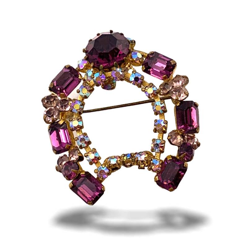 Hufeisen Brosche -Vintage 1950 Bringt Glück in Wunderschönem Helllila Und Kristall Ab-Art.668/2 von RAKcreations