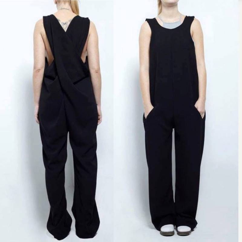 Schwarzer Georgette Jumpsuit Ärmelloser Haremsoverall Mit Weitem Bein Schwarzer Georgette Jumpsuit Ärmelloser Haremsoverall Mit Weitem Bein von RALELE