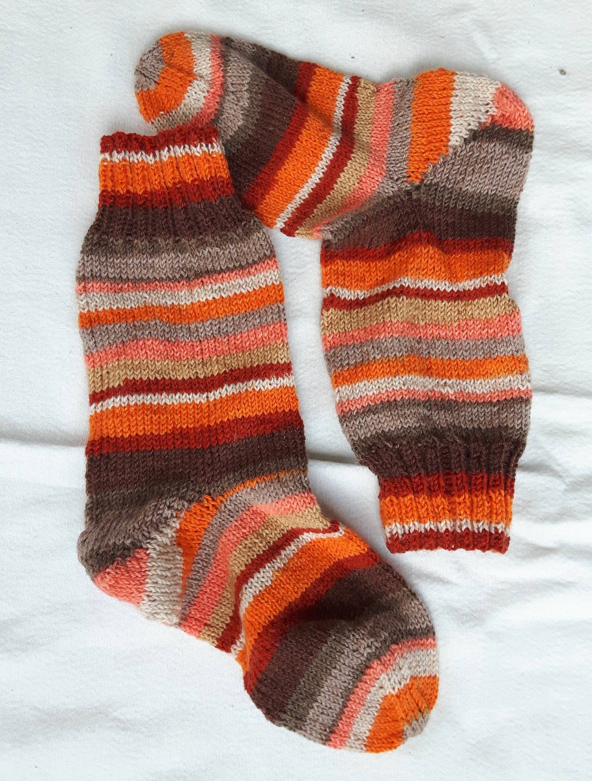 Bunte, Warme Wollstricksocken Bunte, Warme Wollstricksocken von RALICreatives