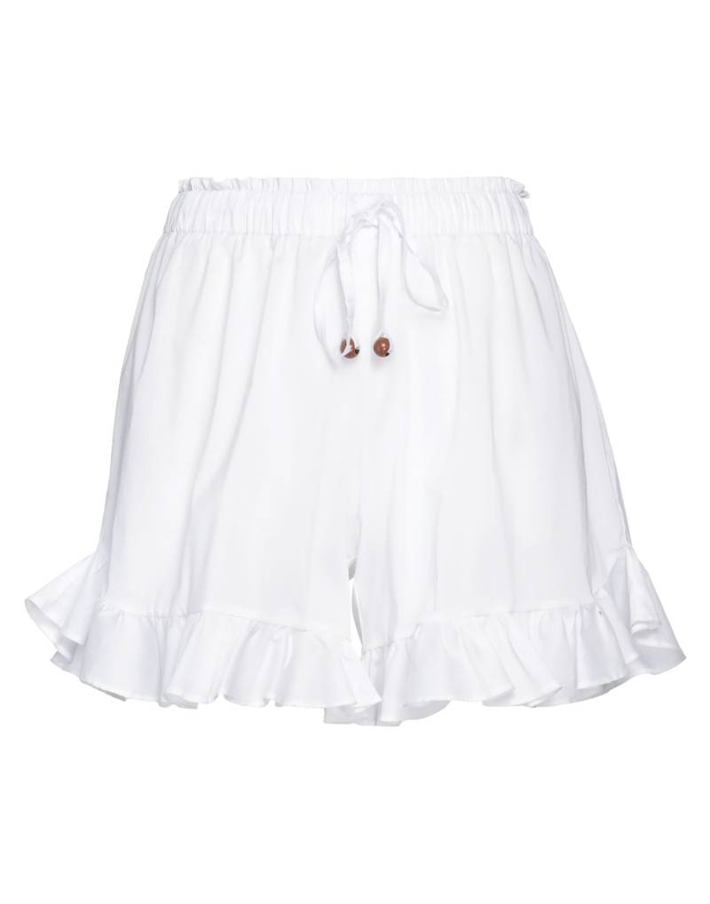 RALUCA MIHALCEANU Shorts & Bermudashorts Damen Weiß von RALUCA MIHALCEANU