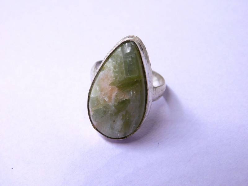 Natürlicher Serpentin Ring, Handgemachter Sterling Silber Schmuck, Statement Boho Ehering, Designer Ring von RAMAJEWELLERYSTORE