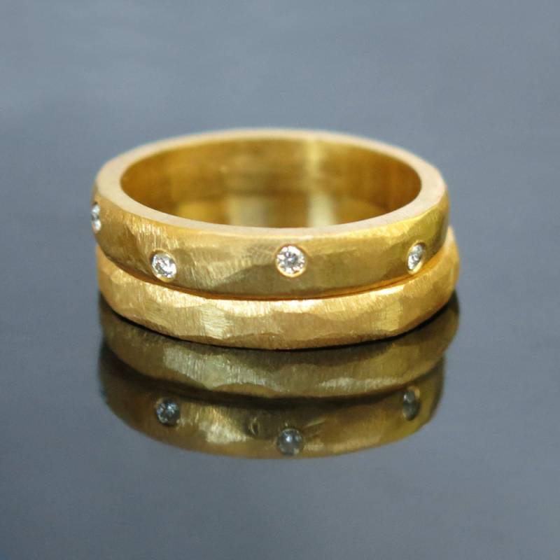 Moderne Eheringe, Diamantenring, Diamantring, Diamantring Für Ihn Und Ihn, Eheringe Sie Moderne Eheringe, Diamantenring, Diamantring, Diamantring Für Ihn Und Ihn, Eheringe Sie von RAVITKAPLANJEWELRY