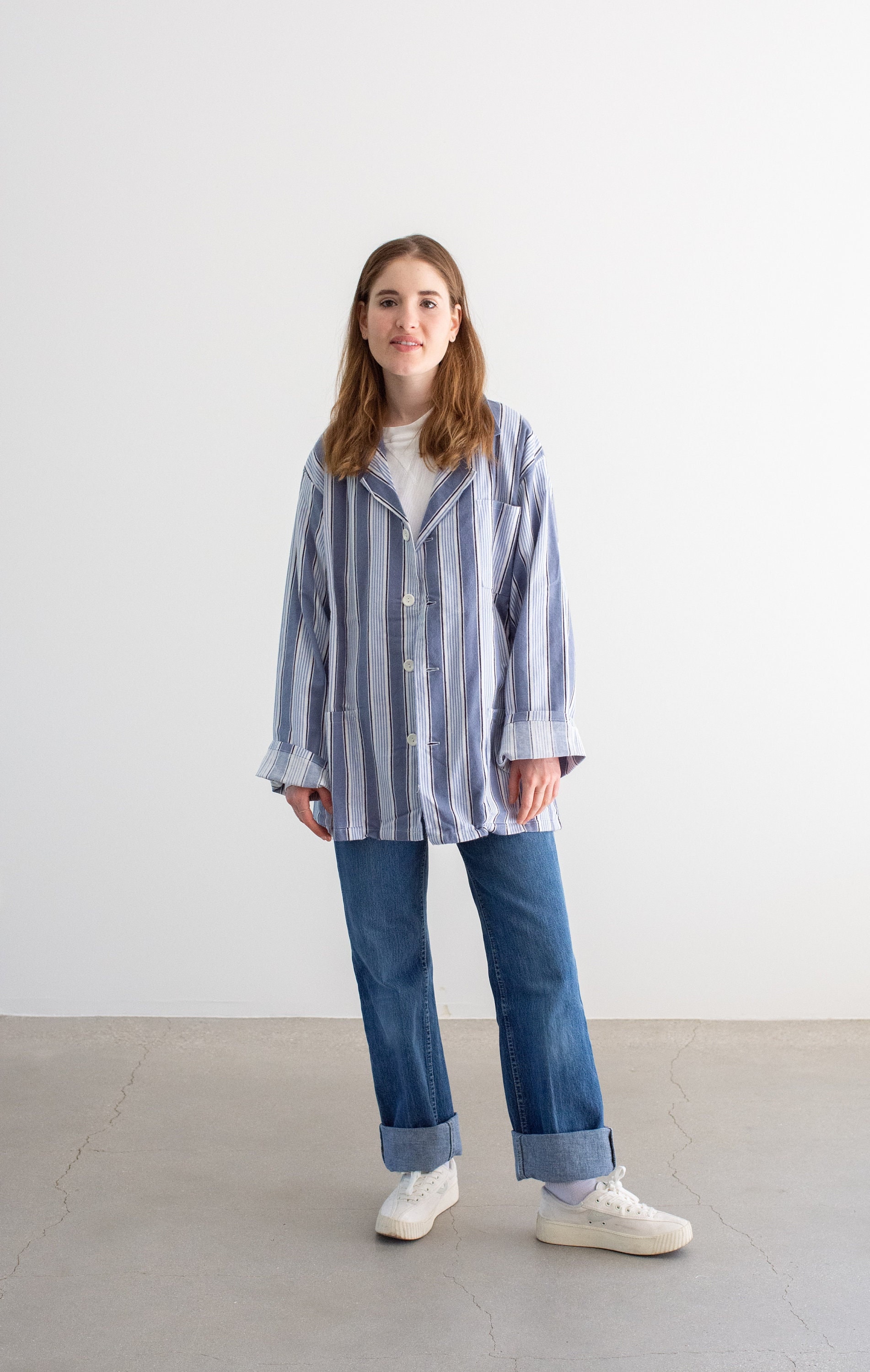 Vintage Blau Weiß Gestreifte Hemdjacke | Unisex-Pyjama-Pyjama-Hemd Aus Baumwolle Mit Flanellstreifen M Sj030 von RAWSONSTUDIO