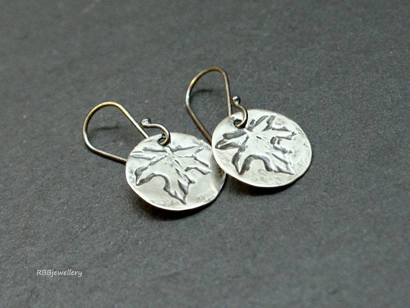 Oxidierte Sterling Silber Scheiben Ohrringe Oxidierte Sterling Silber Scheiben Ohrringe von RBBcuriosities