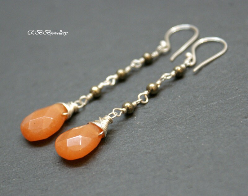Rot Aventurin Pyrit Sterling Silber Draht Gewickelt Lange Ohrringe Rot Aventurin Pyrit Sterling Silber Draht Gewickelt Lange Ohrringe von RBBcuriosities
