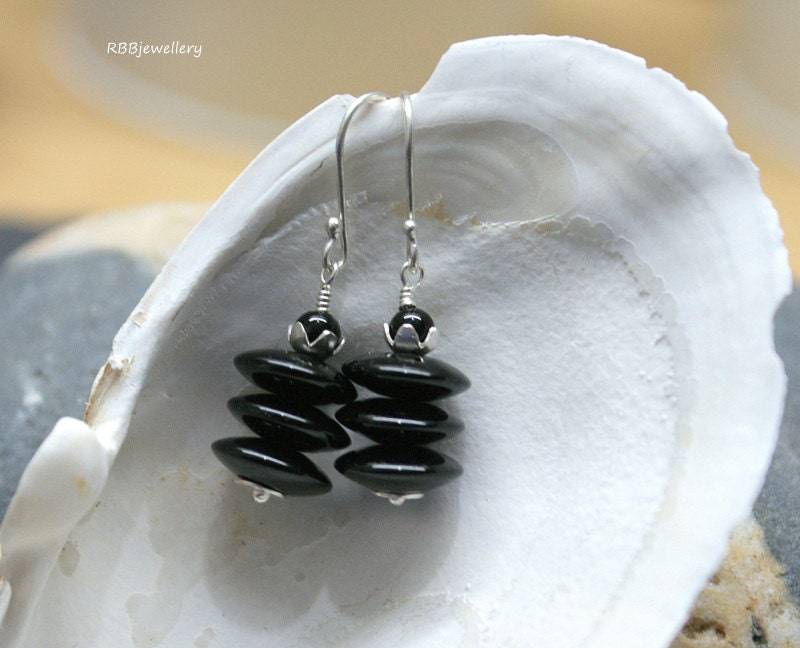 Schwarz Onyx Sterling Silber Ohrringe Schwarz Onyx Sterling Silber Ohrringe von RBBcuriosities