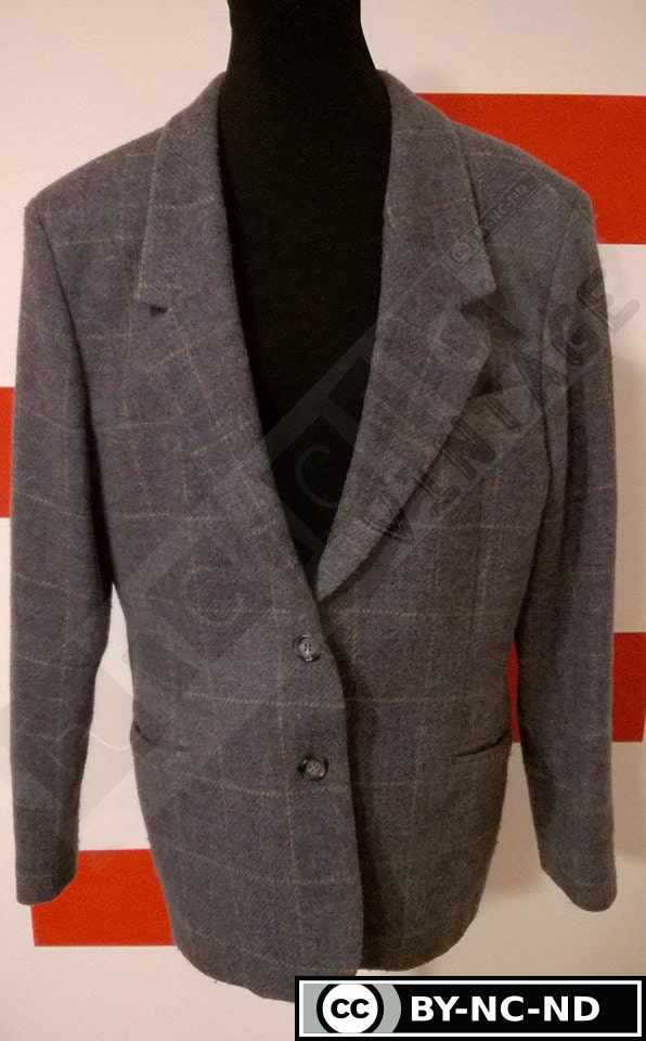 Klassiker Der 80Er Jahre "Mann Stil" Frau Wolljacke, Farbe Grau Mit Zweifarbigen Karo-Muster von RCClo