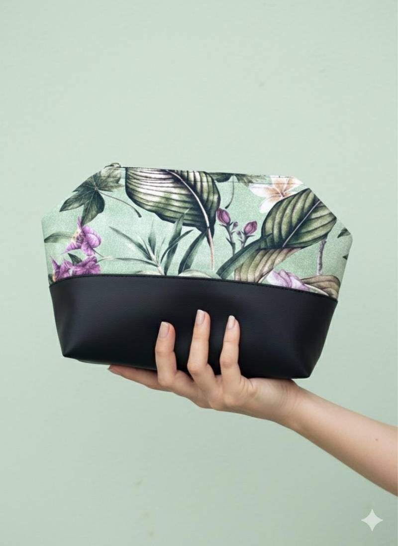 Kosmetiktasche Damen, Canvas, Bunte Make-Up Bag, Handmade, Geschenk, Reisetasche, Urlaubstasche, Badezimmer Organizer, Reise-Kosmetiktasche, Blumig Kosmetiktasche Damen, Canvas, Bunte Make-Up Bag, Handmade, Geschenk, Reisetasche, Urlaubstasche, Badezimmer Organizer, Reise-Kosmetiktasche, Blumig von RChandmadeKerpen