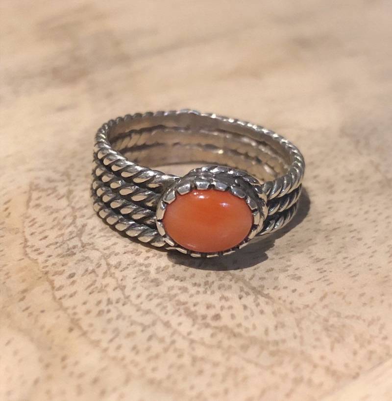 Korallenring, Korallenberring, Reger Silberring, 925 Naturstein, Modern Design Ring, Statement Ring Korallenring, Korallenberring, Reger Silberring, 925 Naturstein, Modern Design Ring, Statement Ring von RDJewelryStudio