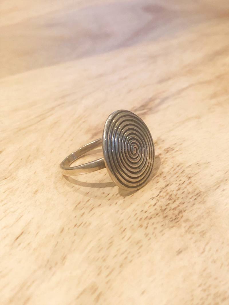 Silber Ring, Solider Silberring, 925 Infinity Handwerklicher Schmuck, Geschenkidee, Pure Silber, Hand-Ring Silber Ring, Solider Silberring, 925 Infinity Handwerklicher Schmuck, Geschenkidee, Pure Silber, Hand-Ring von RDJewelryStudio