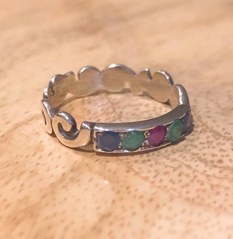 Smaragd-Ruby-Sapphire-Ring, Gemstone-Ring, Multistone-Ring, Gemstones, Smaragdring, Rubinring, Sapphirring, Festsilber, Silberring, Ar Smaragd-Ruby-Sapphire-Ring, Gemstone-Ring, Multistone-Ring, Gemstones, Smaragdring, Rubinring, Sapphirring, Festsilber, Silberring, Ar von RDJewelryStudio