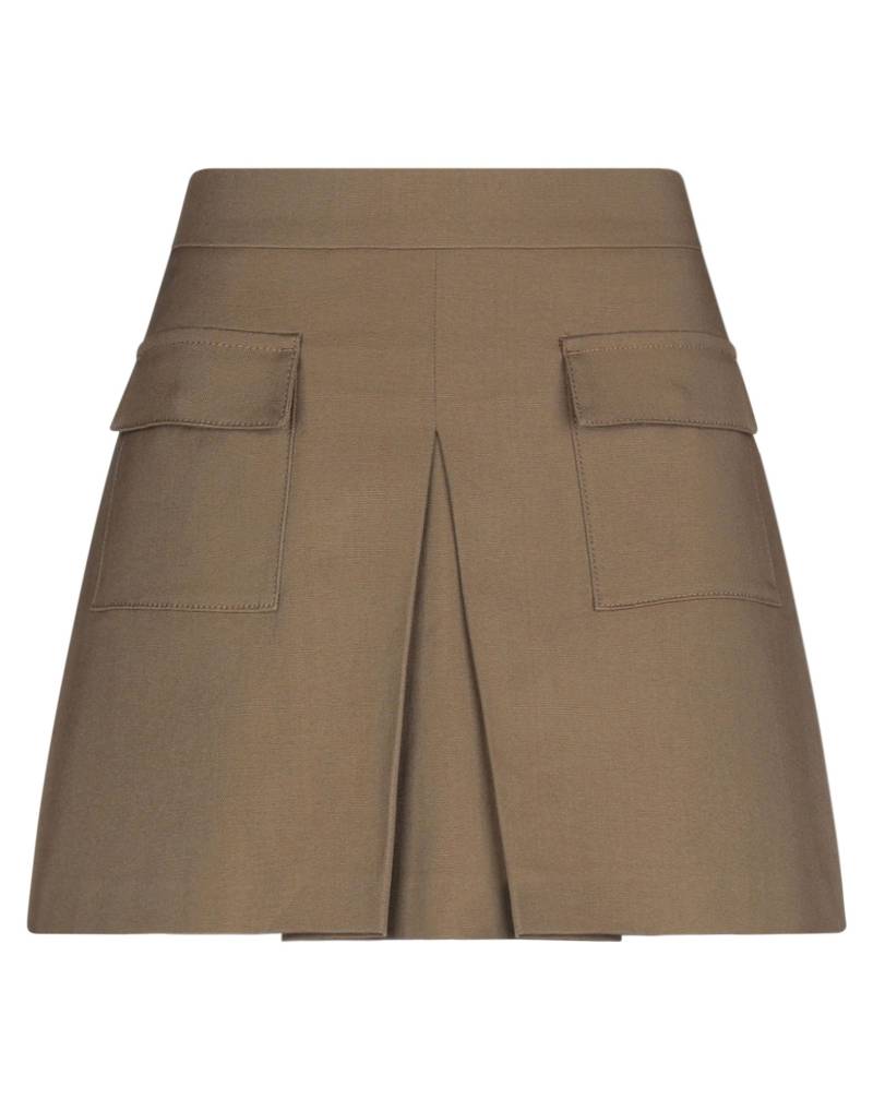 RED Valentino Shorts & Bermudashorts Damen Militärgrün von RED Valentino