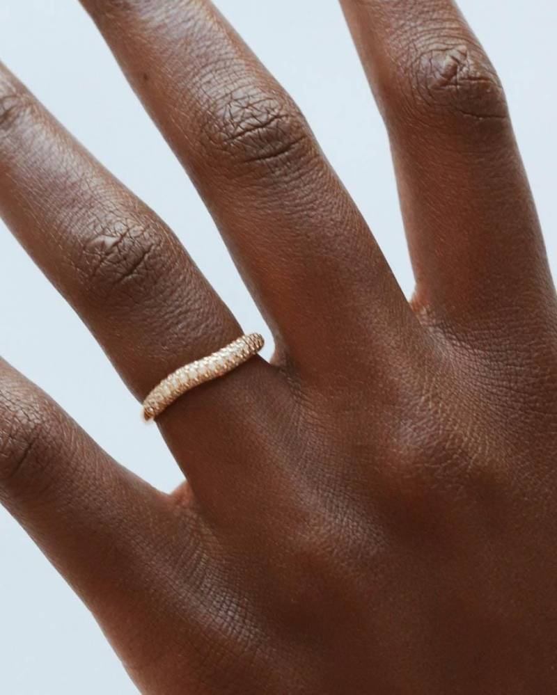 Wasserdicht - 18K Wellenring Weißer Cz Bandring Gold Vermeil Ring Schichtring Stapelring R29 von REDCHERRYBLVD