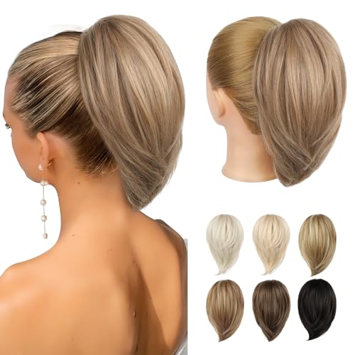 REECHO Ponytail Extension, kurzer glatter Ponytail Extension, Haarkrallen Dutt Haarteil unordentlicher Dutt natürliches Kunsthaar falscher Pferdeschwanz Haarverlängerung für Damen - Dunkelblond REECHO Ponytail Extension, kurzer glatter Ponytail Extension, Haarkrallen Dutt Haarteil unordentlicher Dutt natürliches Kunsthaar falscher Pferdeschwanz Haarverlängerung für Damen - Dunkelblond von REECHO
