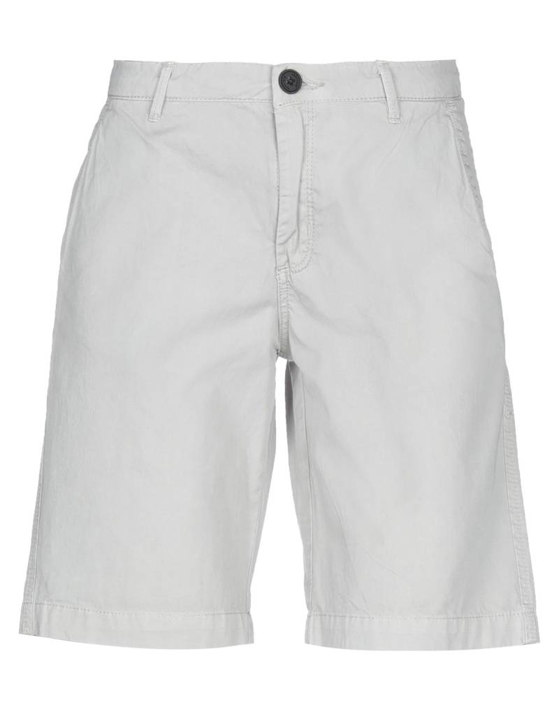 REFRIGUE Shorts & Bermudashorts Damen Hellgrau von REFRIGUE