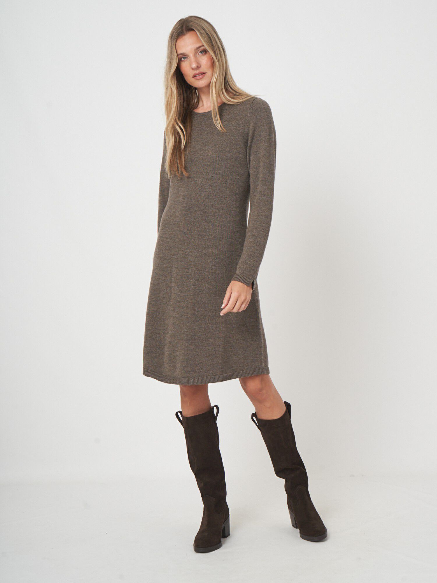 A-Linien-Kleid aus extrafeiner Merinowolle von REPEAT cashmere