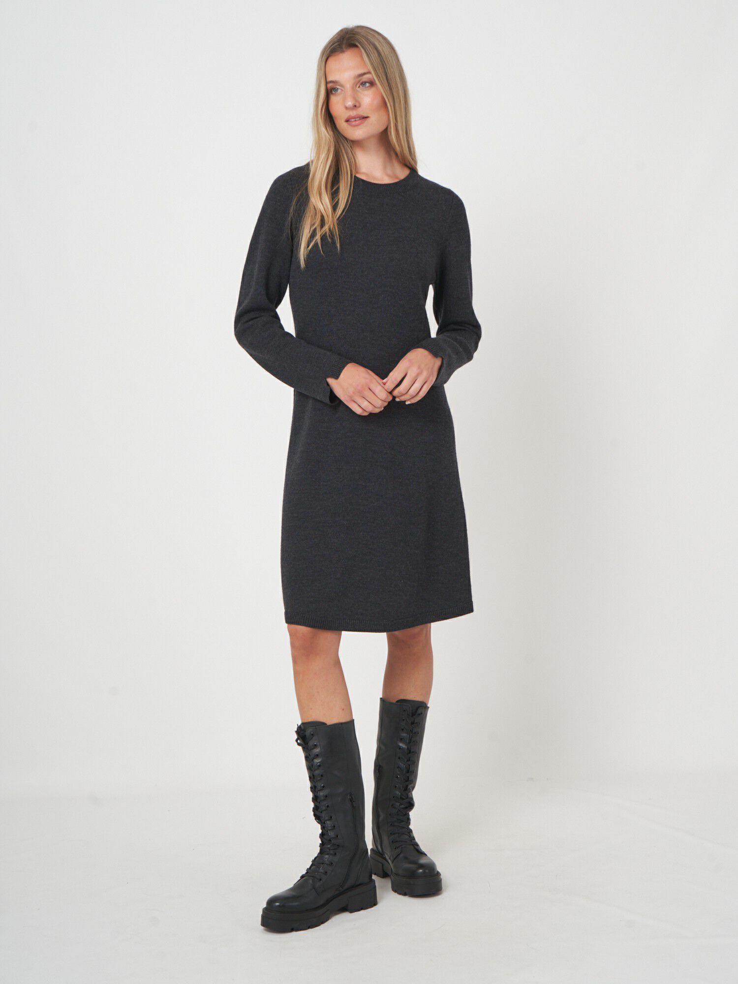 A-Linien-Kleid aus extrafeiner Merinowolle von REPEAT cashmere