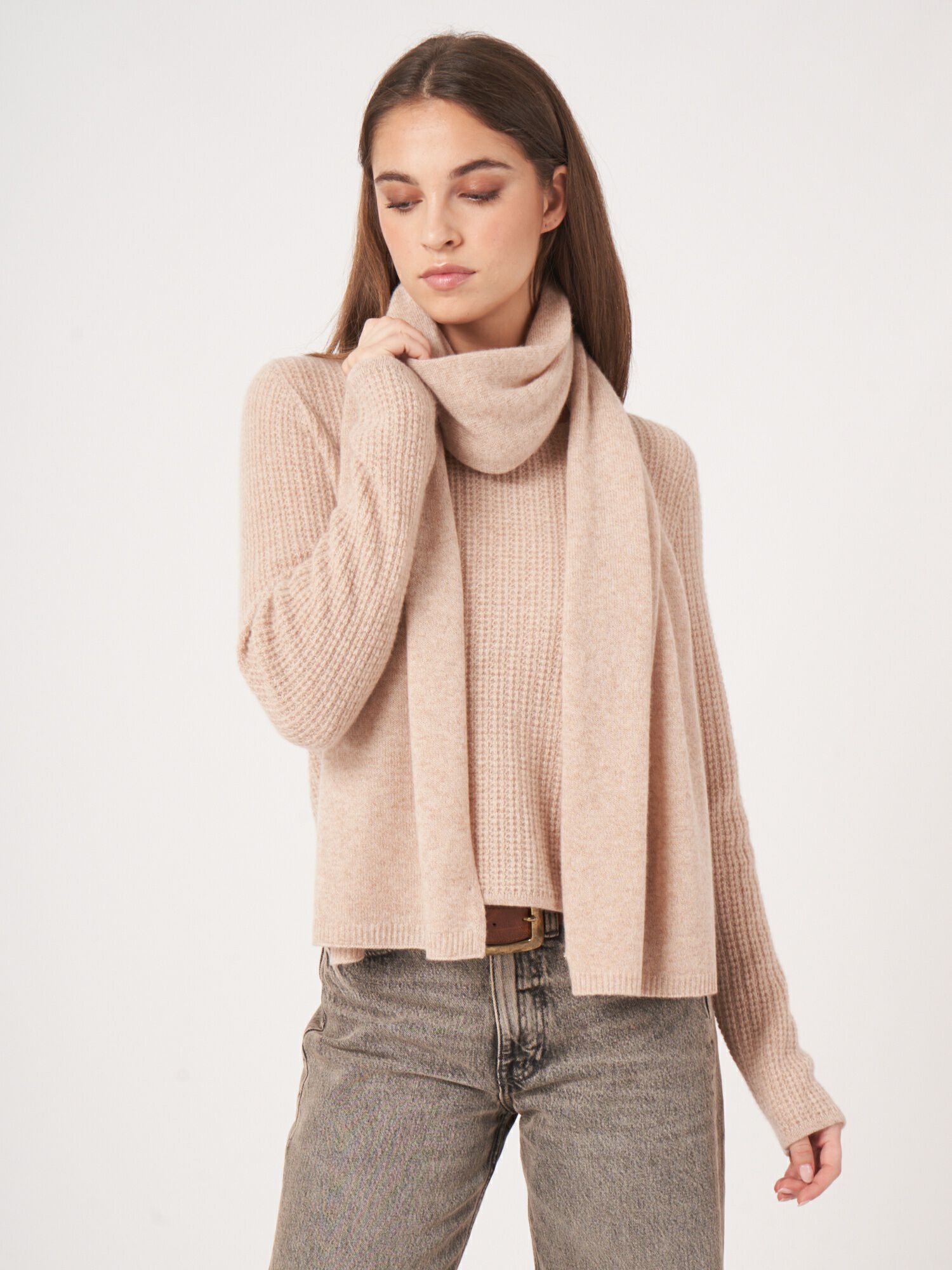 Basic Feinstrick-Schal aus Bio-Kaschmir von REPEAT cashmere