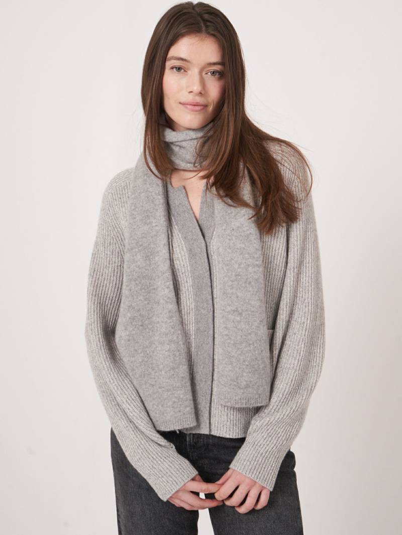 Basic-Feinstrickschal aus Bio-Kaschmir von REPEAT cashmere